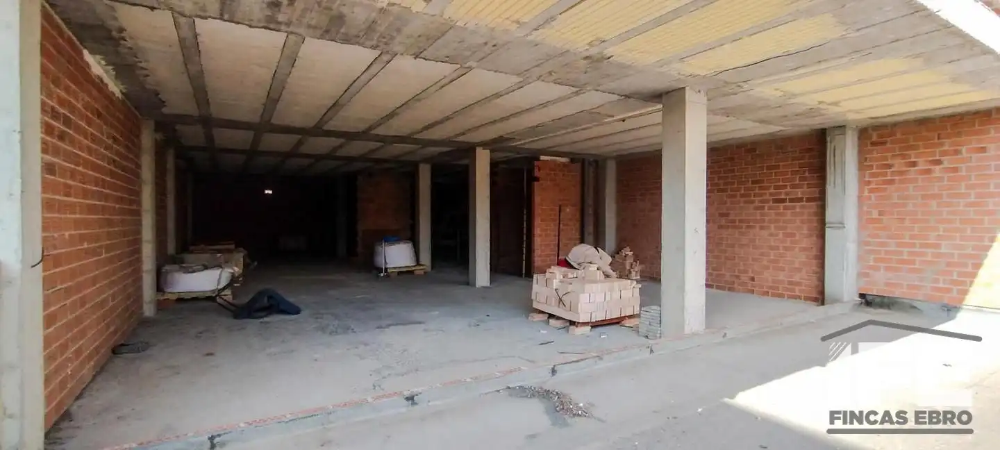 Edifici en venda en Alagón