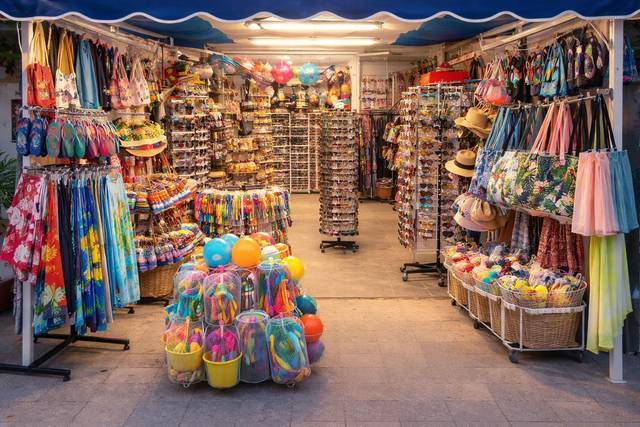 Local comercial en Alquiler en Avenida Avenida Antonio Machado en Solymar