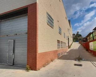 Vista exterior de Nau industrial en venda en Mataró