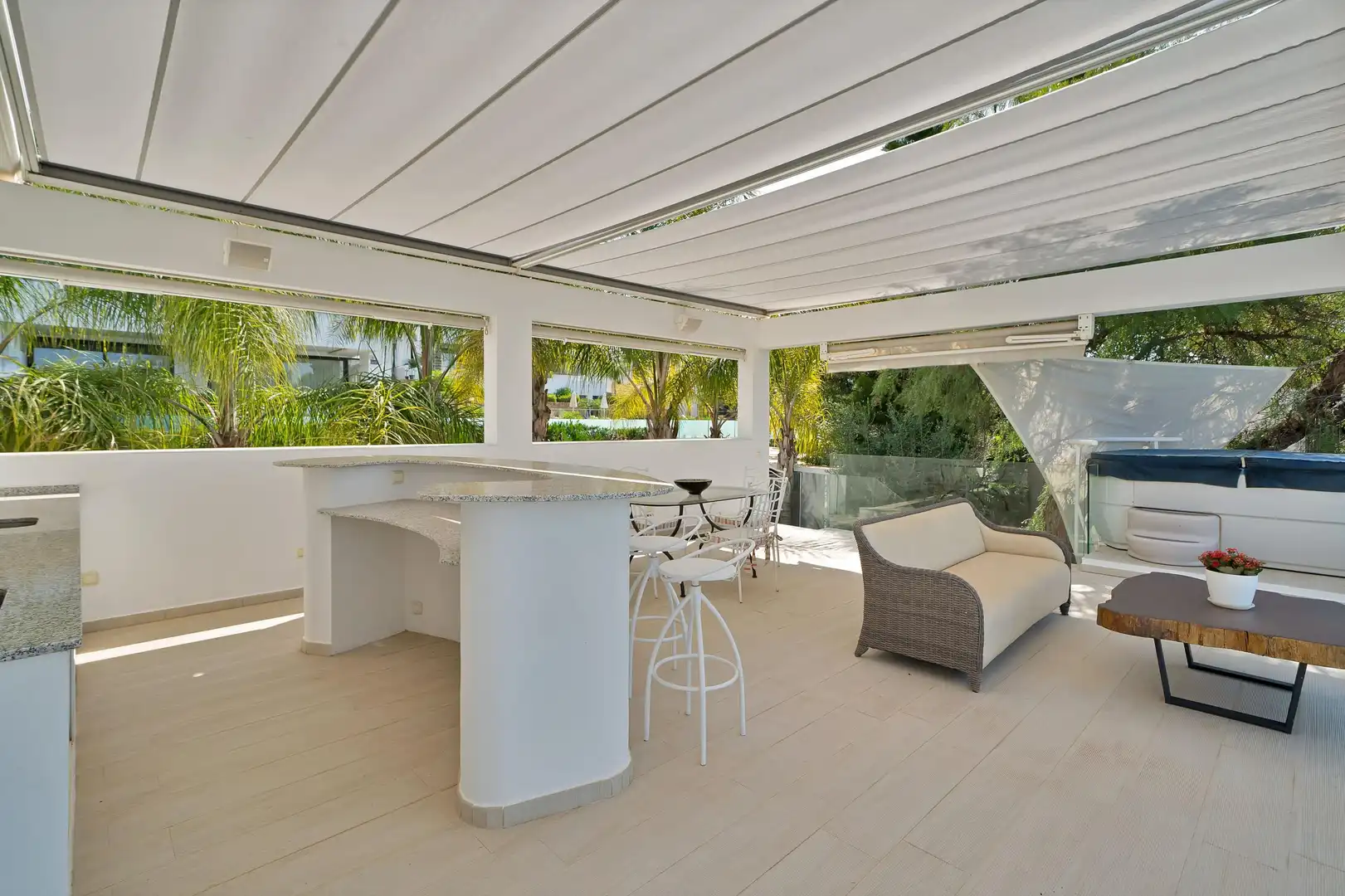 Terraza de Casa o chalet en venta en Marbella con Calefacción, Jardín privado y Terraza