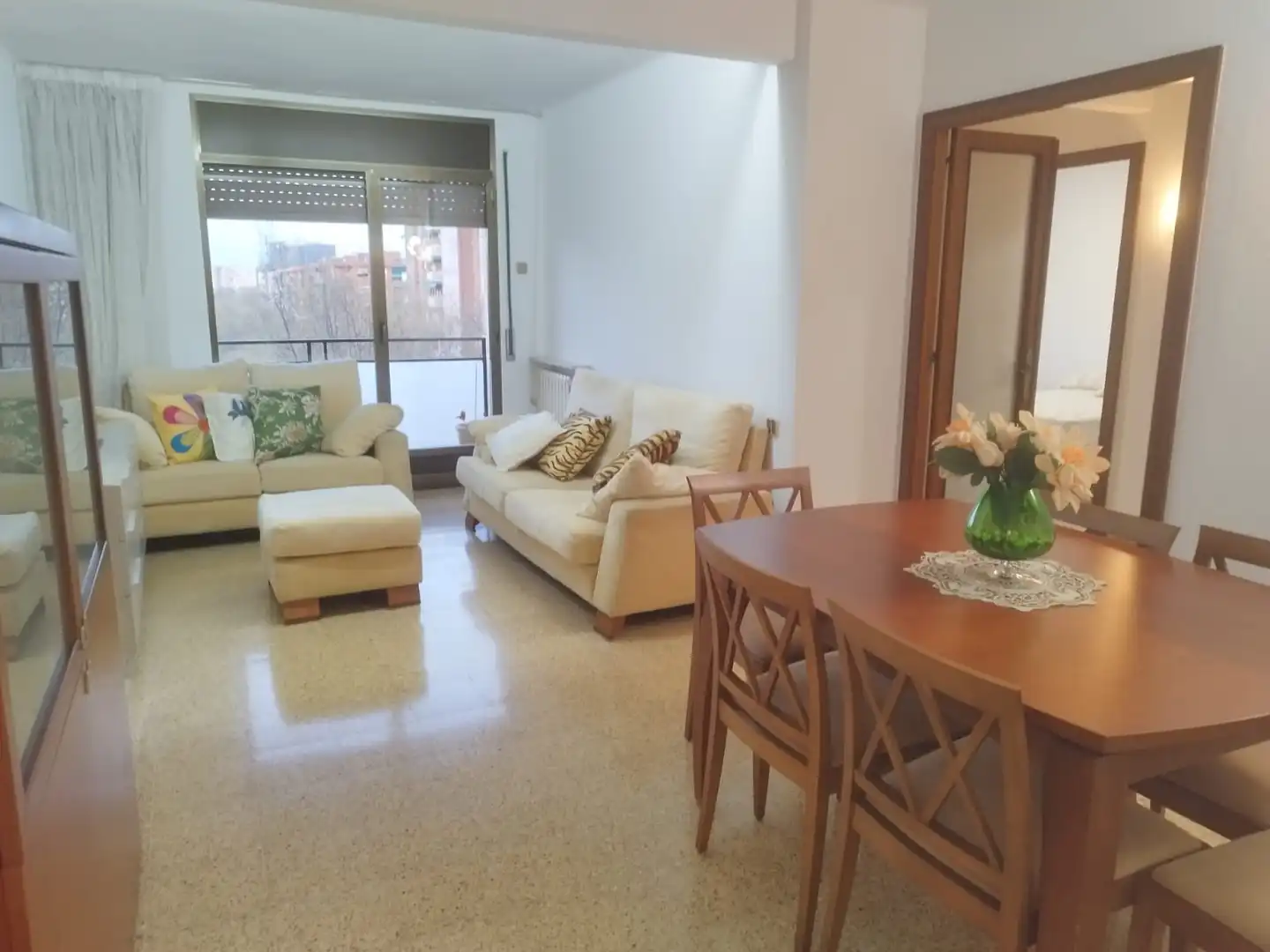 Sala de estar de Piso en venta en  Barcelona Capital con Calefacción, Horno y Balcón