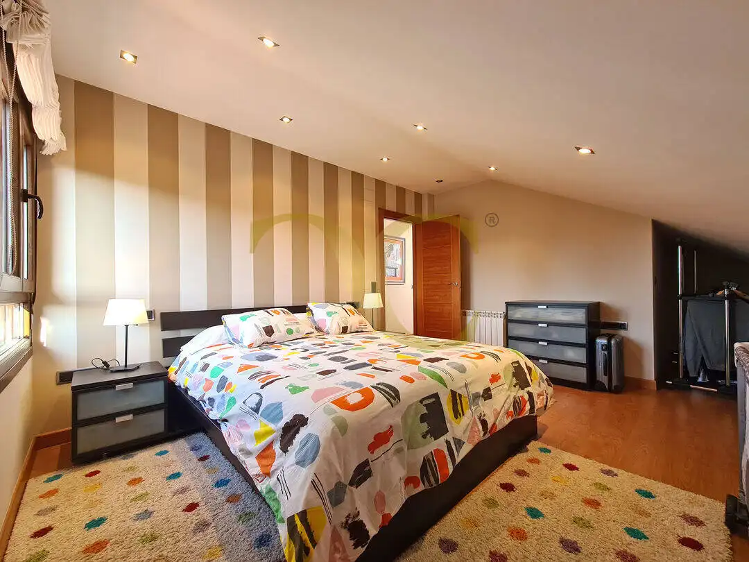 Habitación de Casa o chalet en venta en Siero con Calefacción, Terraza y Trastero