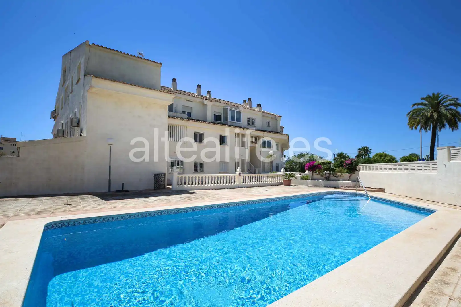 Vista exterior de Apartamento de alquiler en Altea con Aire acondicionado, Terraza y Trastero