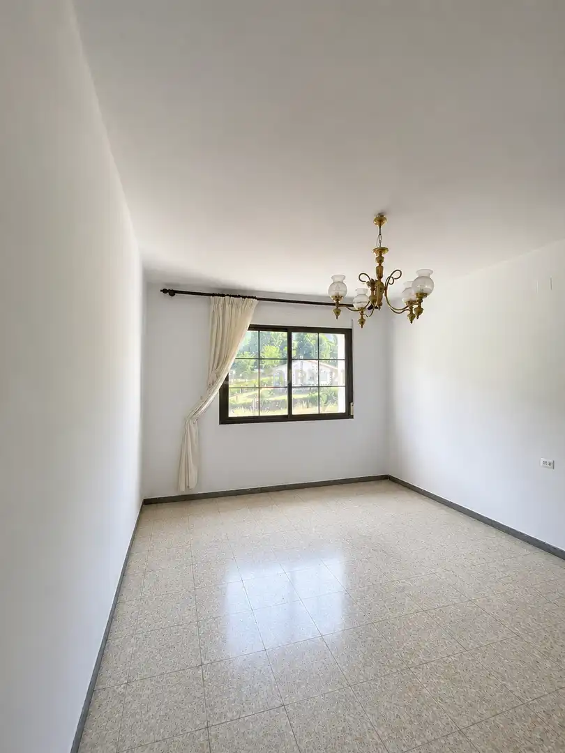 Comedor de Edificio en venta en Valencia de Alcántara