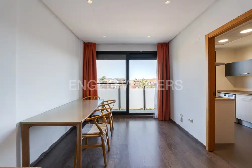 Menjador de Apartament de lloguer en Museros amb Aire condicionat, Calefacció i Parquet