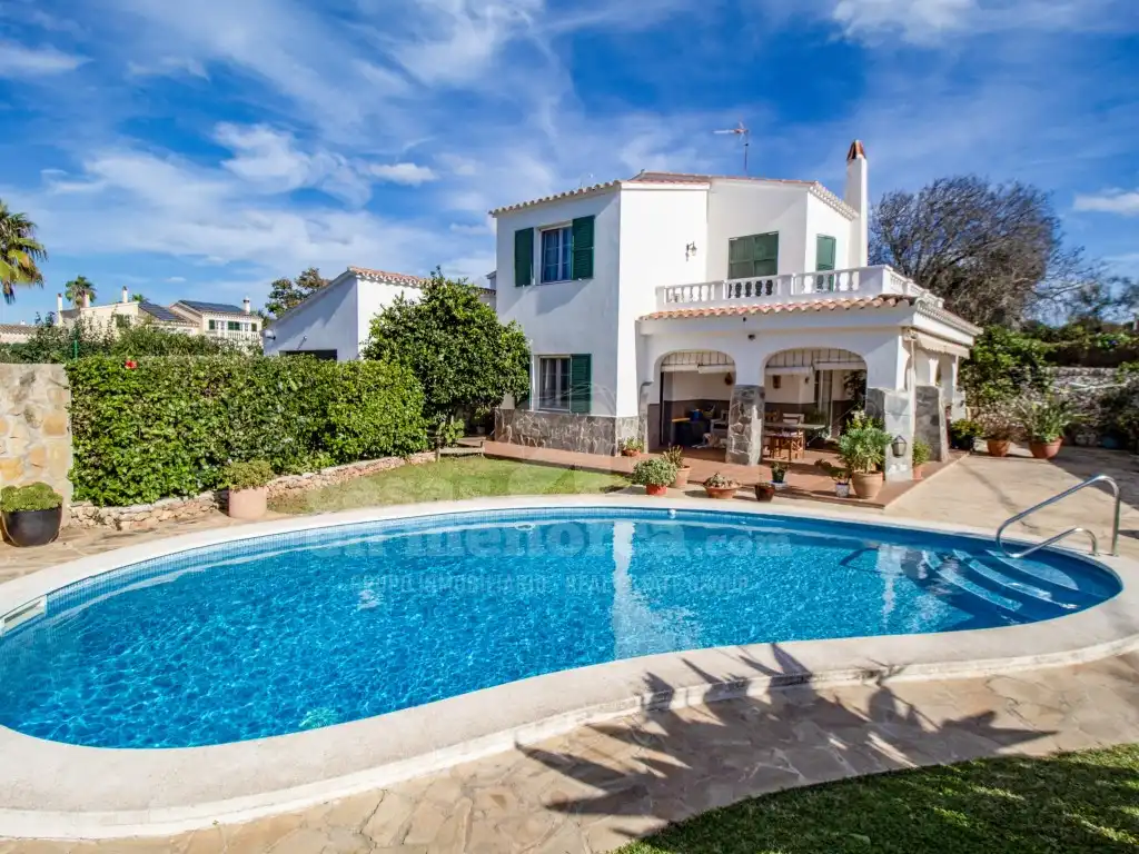 Jardín de Finca rústica en venta en Es Castell con Aire acondicionado, Jardín privado y Piscina