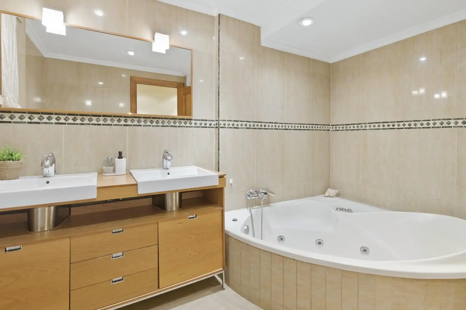 Baño de Piso en venta en Sagunto / Sagunt con Aire acondicionado, Calefacción y Parquet