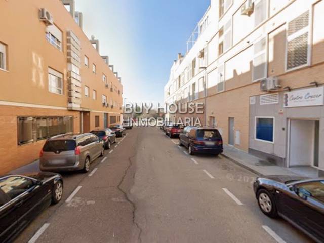 Local comercial en Venta en Parque Manuel de Vega - Carretera de Ugena