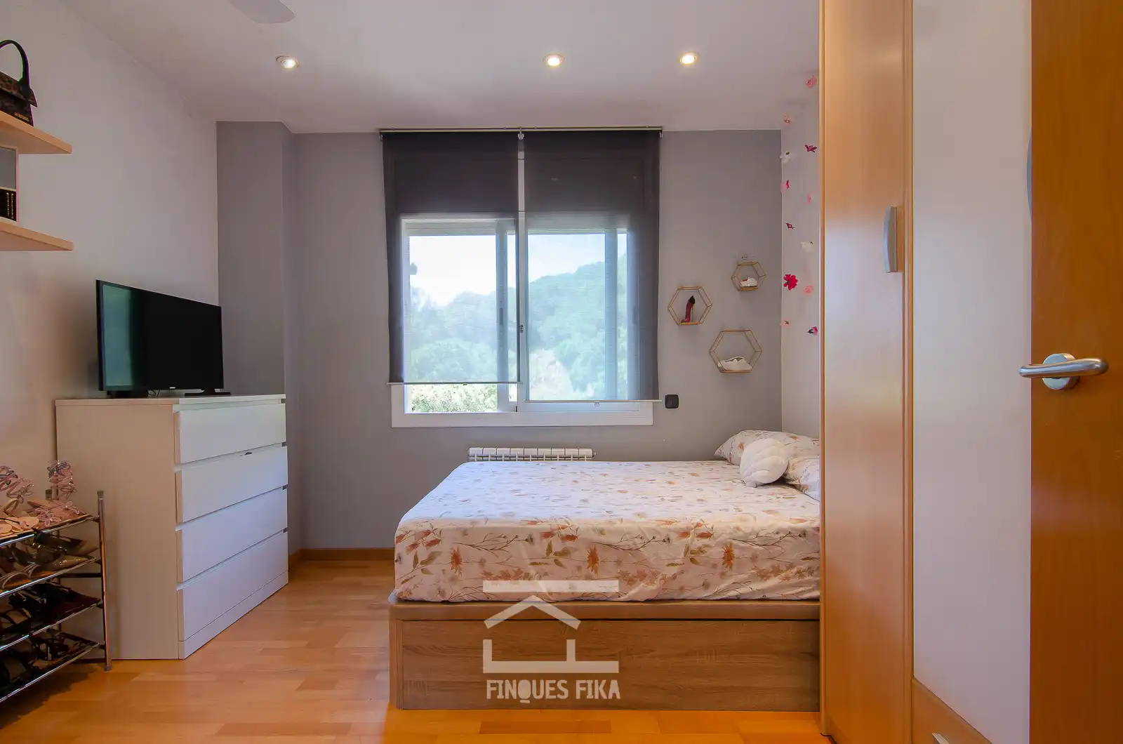 Habitación de Casa o chalet en venta en Premià de Dalt con Calefacción, Jardín privado y Terraza