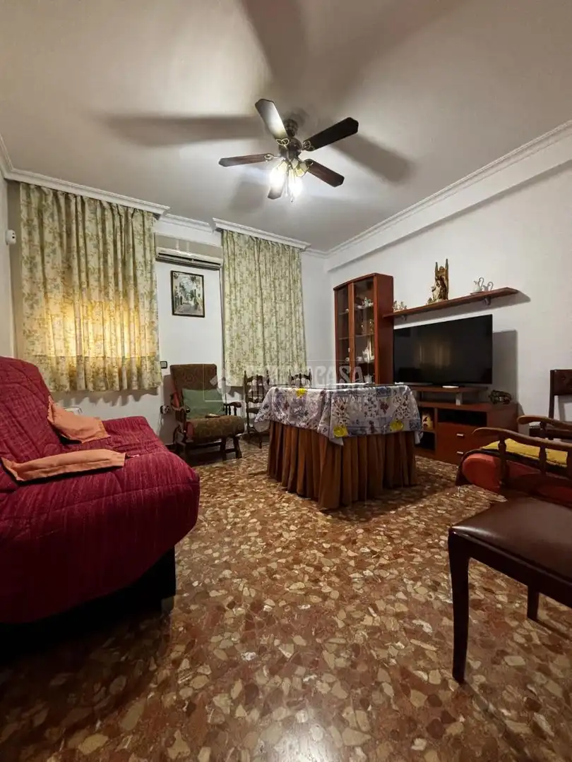 Living room of Detached homes for sale in Sevilla  with Air Conditioner and Balcony