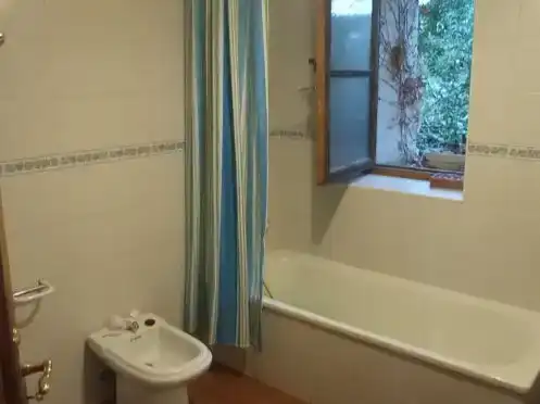 Baño de Casa o chalet en venta en Castrelo do Val con Jardín privado, Trastero y Amueblado