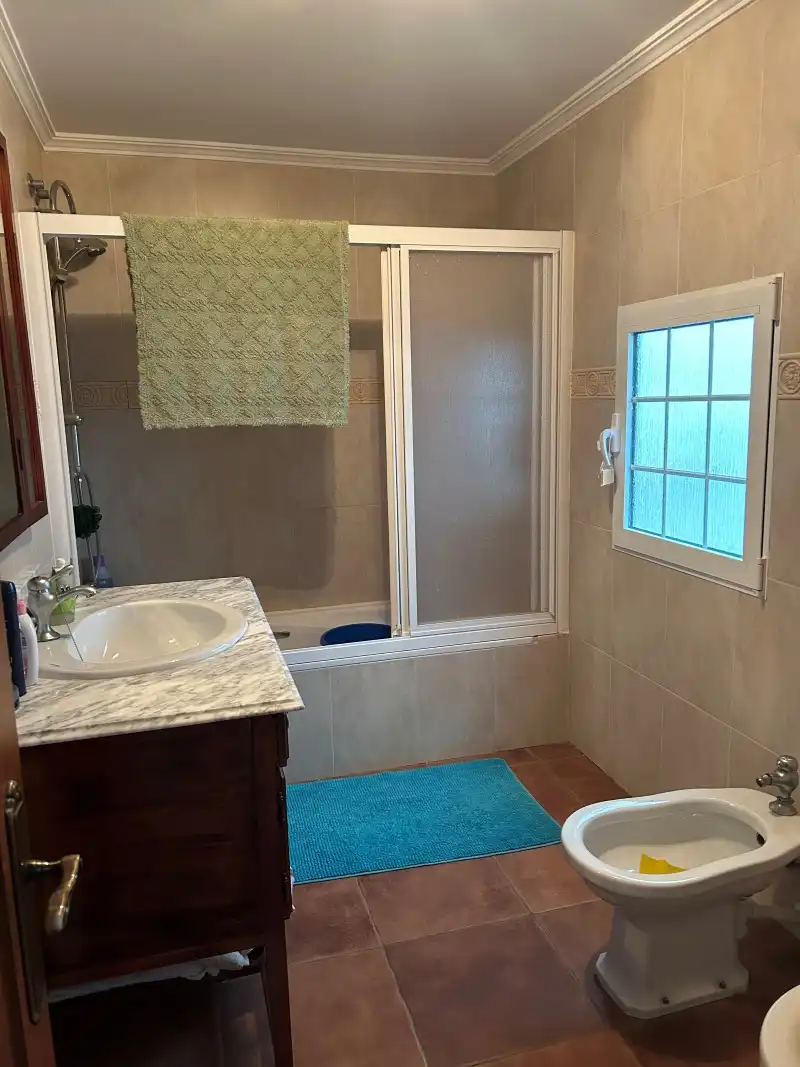 Bany de Casa o xalet en venda en Sempere amb Aire condicionat, Jardí privat i Terrassa