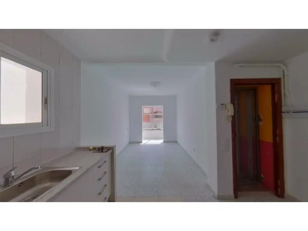 Piso en venta en Carrer Vint-I-Un, imagen 8
