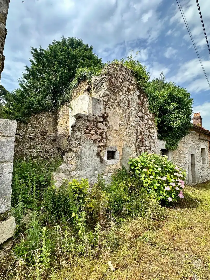 Vista exterior de Casa o chalet en venta en Llanes con Jardín privado y Balcón