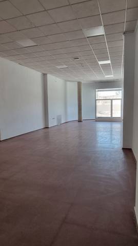 Local comercial en Alquiler en Avenida Alcalde Carlos Carbonell, 9 en El Castillo