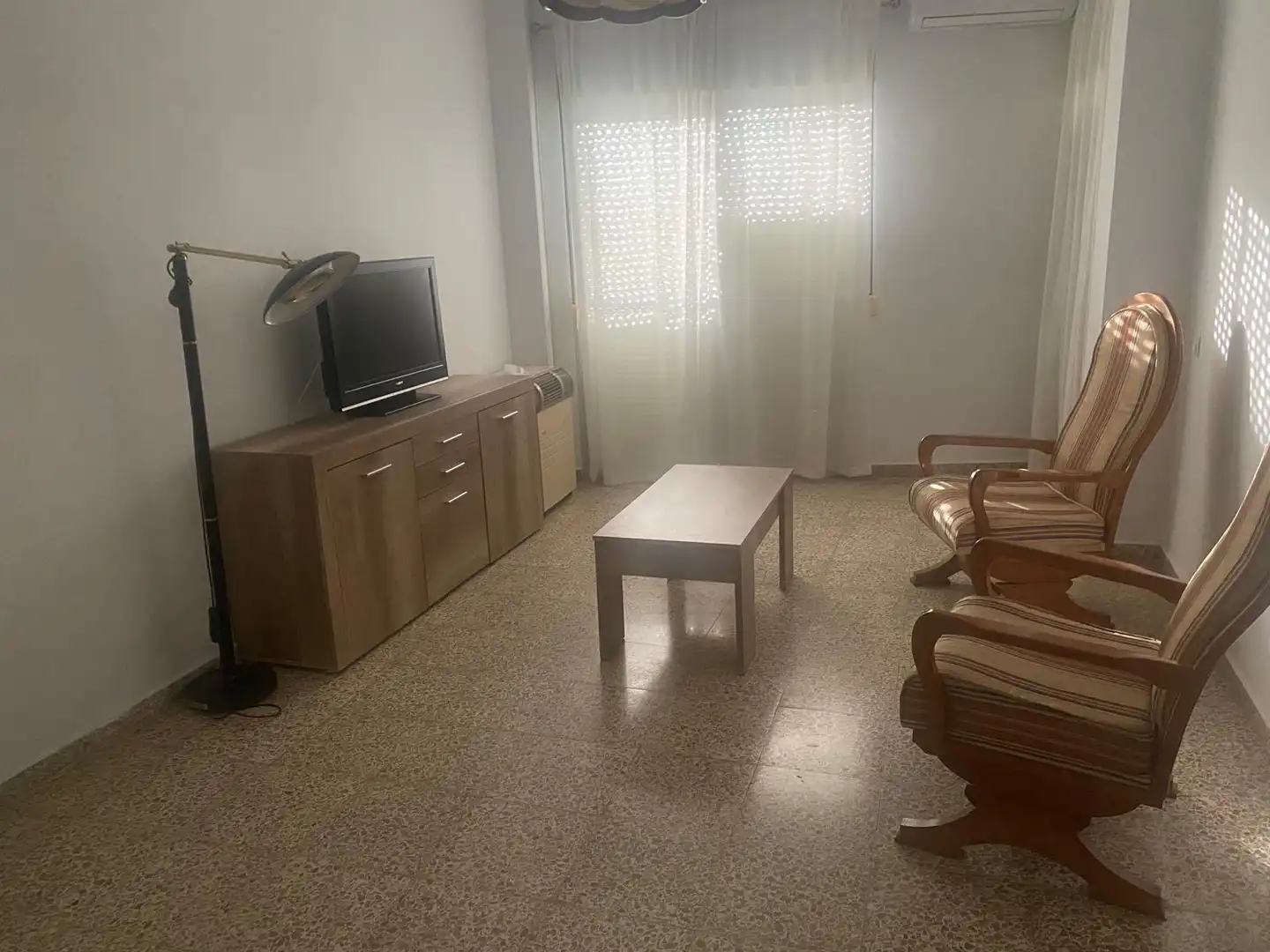 Sala de estar de Piso en venta en Alcalá del Río con Aire acondicionado, Terraza y Amueblado