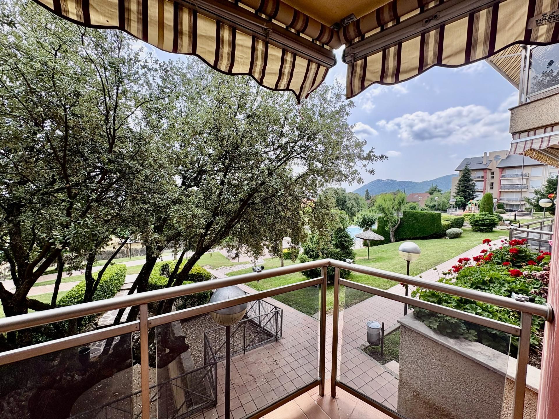 Terrace of Flat to rent in El Escorial  with Air Conditioner, Heating and Private garden