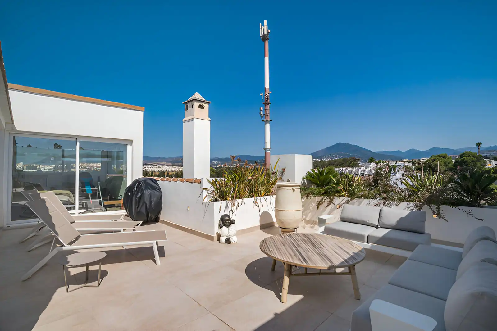 Penthouse with pool for sale in Nueva Andalucía, imagen 20