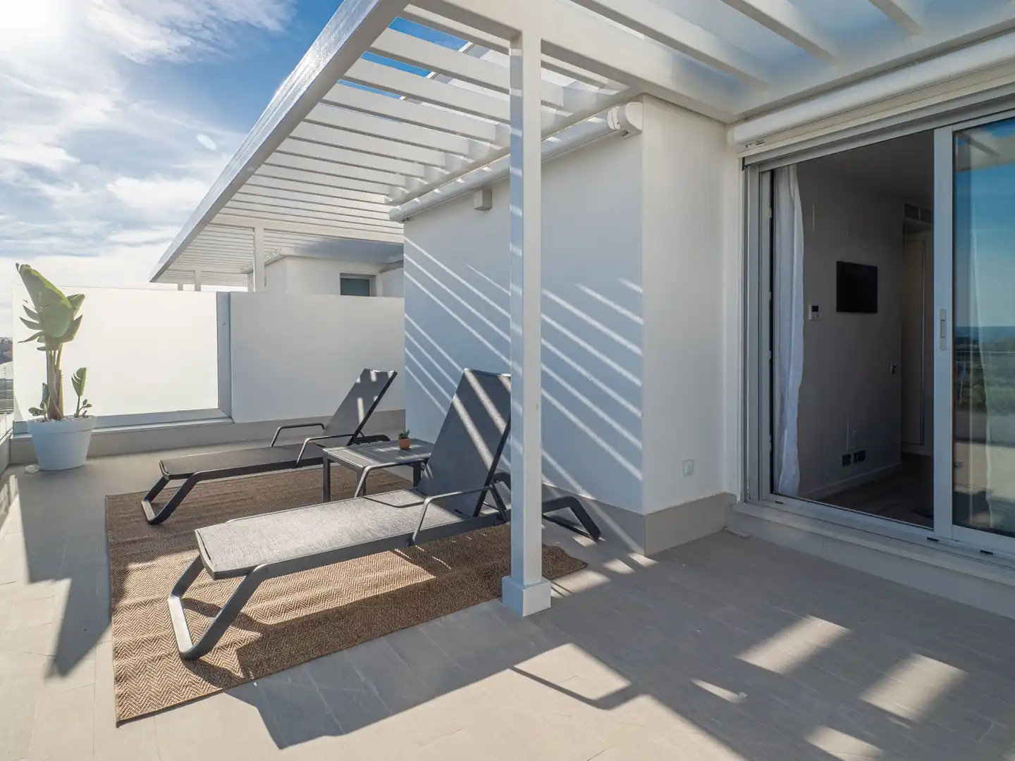 Terraza de Ático de alquiler en Estepona con Aire acondicionado, Terraza y Trastero