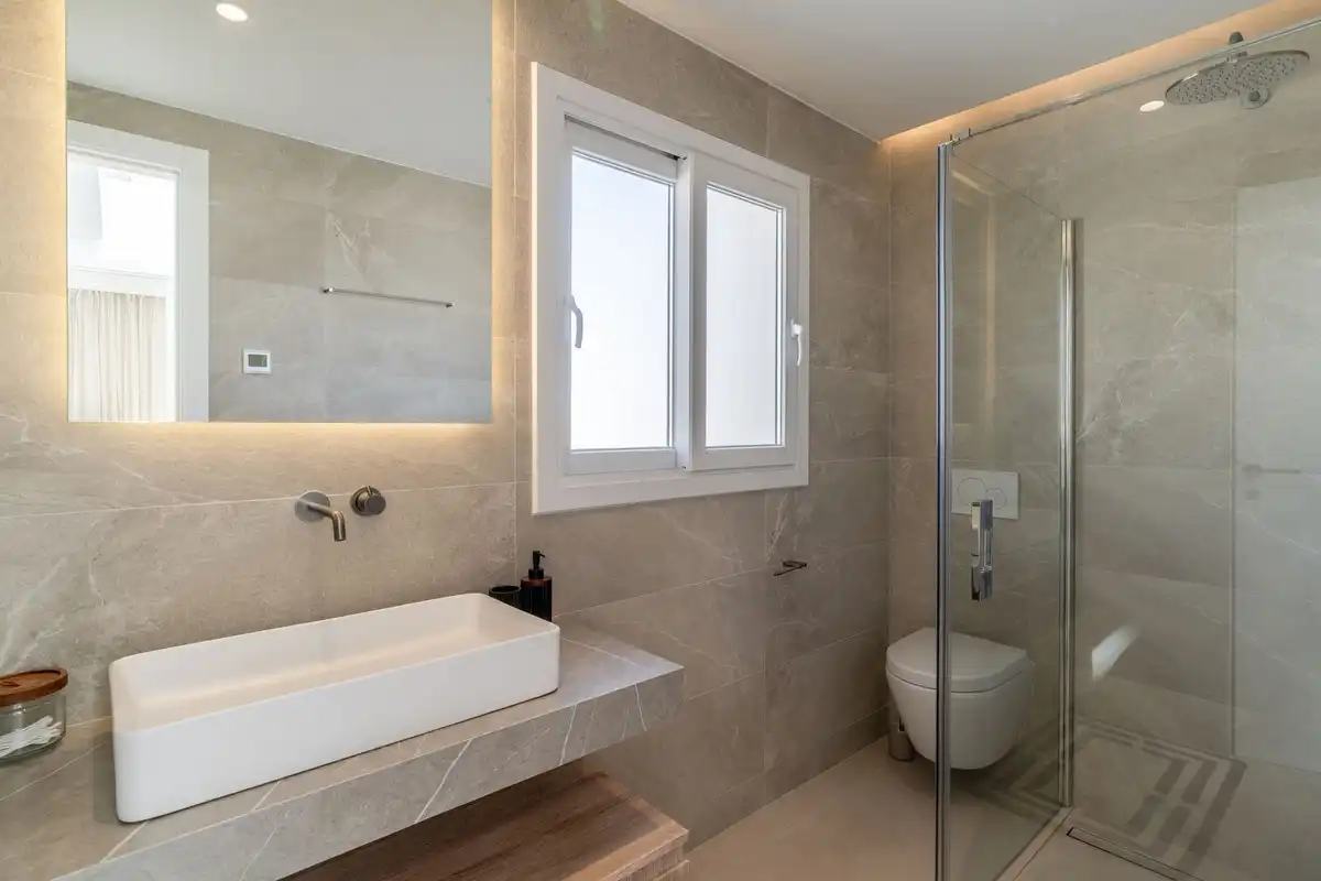 Adosado con piscina en venta en La Quinta, imagen 7