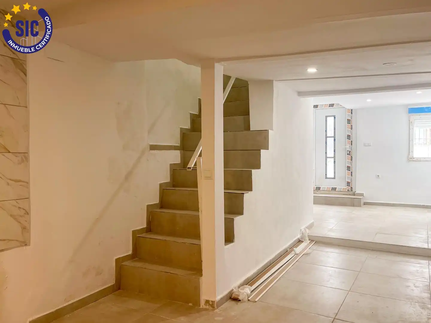 Houses for sale in Requena  with Balcony