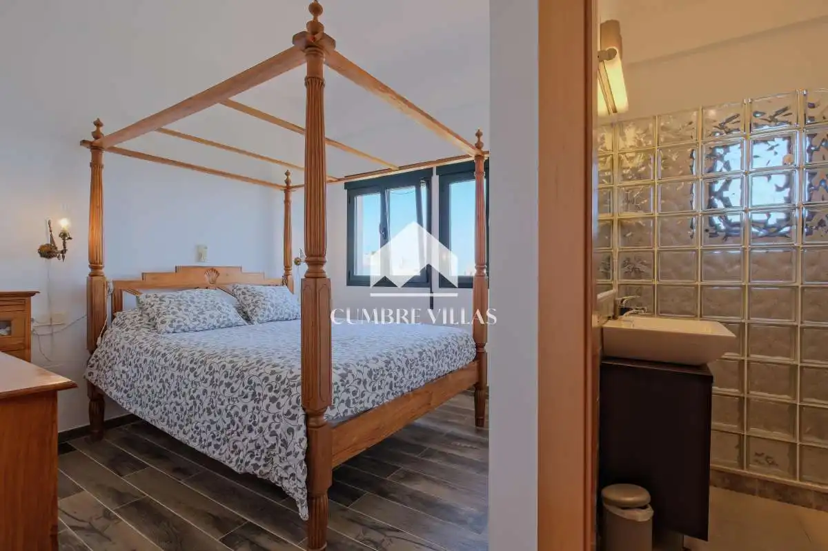 Habitación de Casa o chalet en venta en Almuñécar con Terraza, Amueblado y Internet
