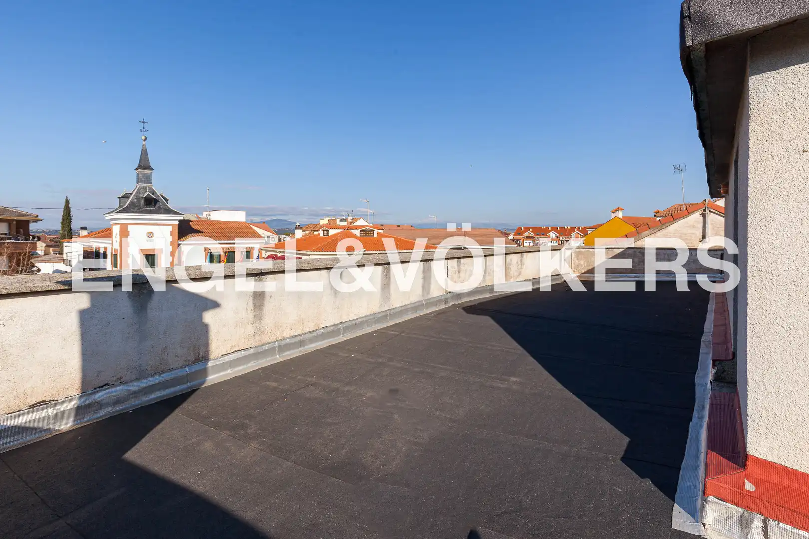 Terrassa de Casa adosada en venda en Fuente El Saz de Jarama amb Calefacció, Jardí privat i Terrassa