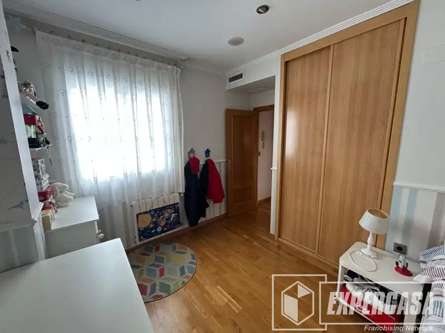 Habitación de Piso en venta en Riba-roja de Túria con Aire acondicionado y Terraza