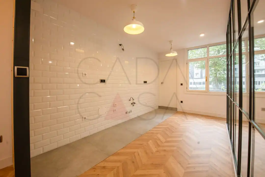 Piso con ascensor en venta en Cuatro Caminos, imagen 6