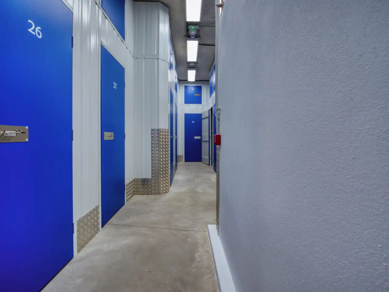 Storage room for rent in Sevilla  with Alarm