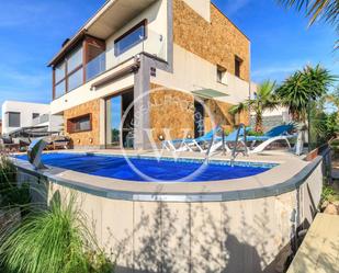 Swimming pool of House or chalet for sale in Cambrils  with Swimming Pool