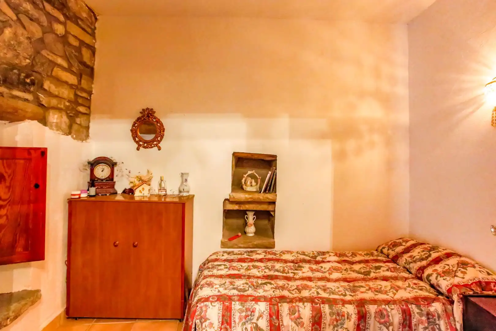 Schlafzimmer von Country house zum Verkauf in Sant Vicenç de Castellet mit Heizung, Privatgarten und Terrasse