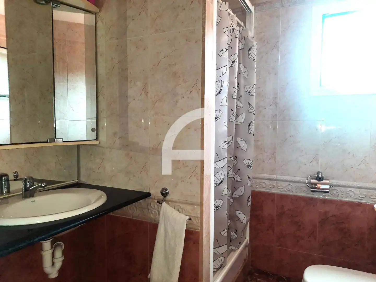 Bathroom of Houses for sale in Girona  with Heating
