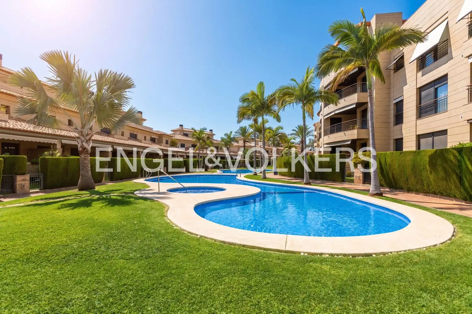 Vista exterior de Piso de alquiler en Jávea / Xàbia con Aire acondicionado, Calefacción y Jardín privado