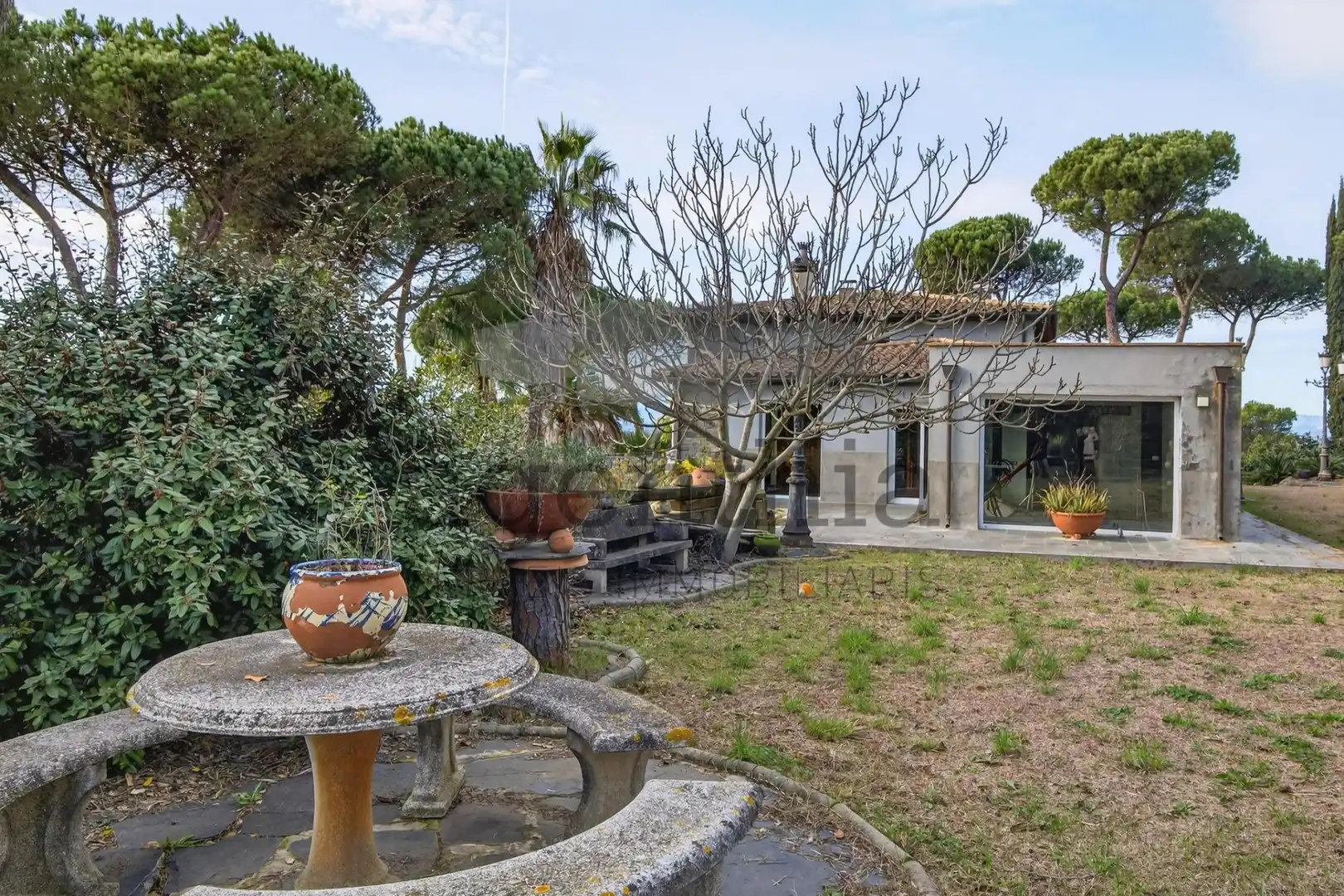 Jardí de Casa o xalet en venda en Llambilles amb Aire condicionat, Calefacció i Terrassa