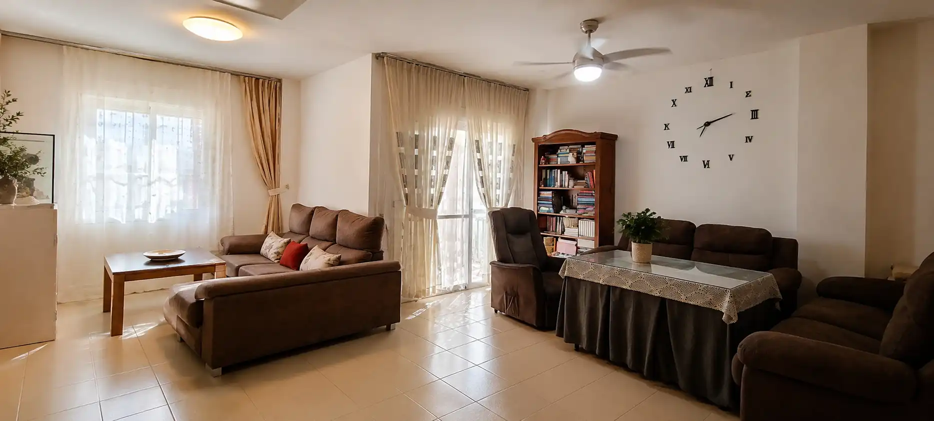 Sala de estar de Casa adosada en venta en Málaga con Jardín privado, Terraza y Balcón