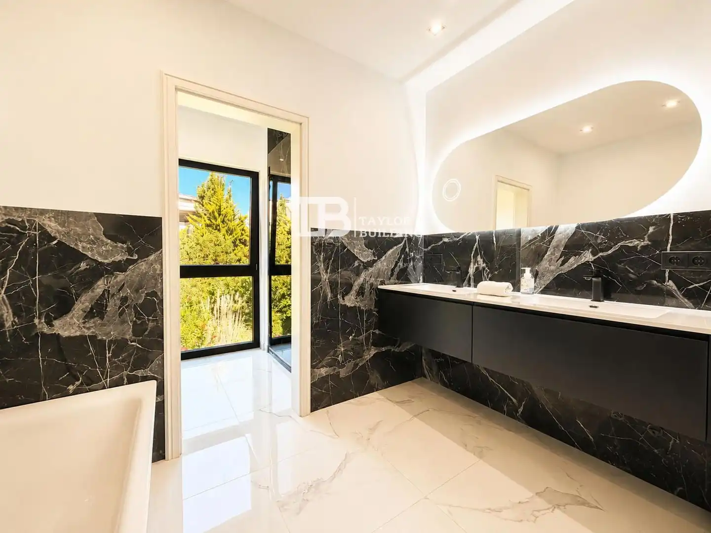 Bathroom of Houses for sale in Calvià  with Air Conditioner, Heating and Terrace