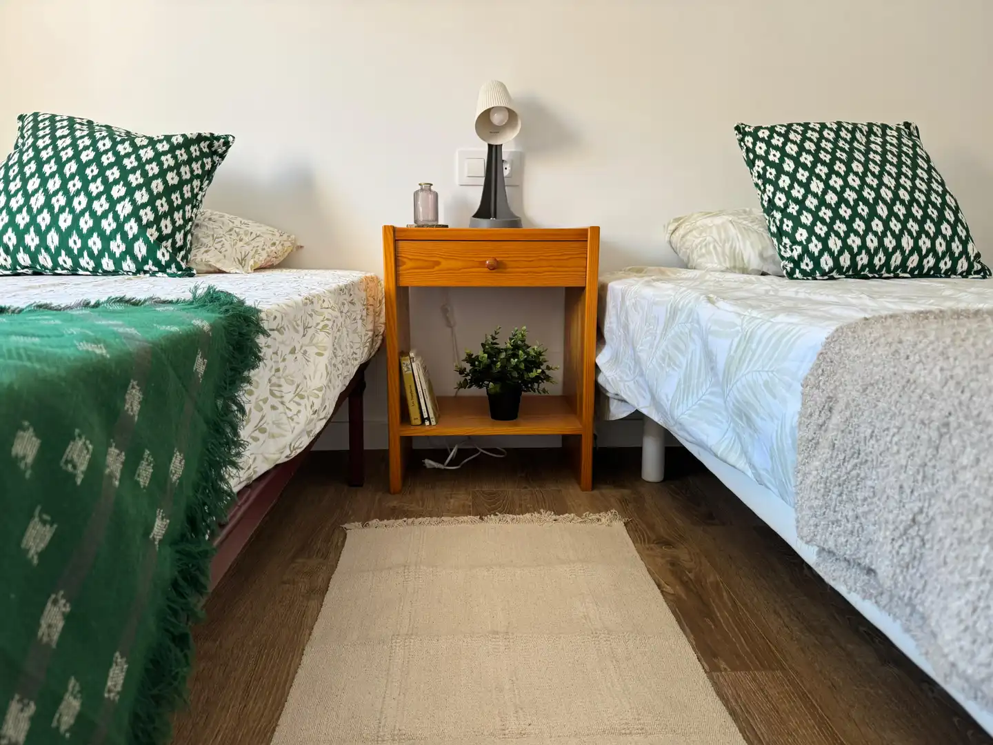 Habitación de Piso de alquiler en Sagunto / Sagunt con Aire acondicionado, Amueblado y Horno