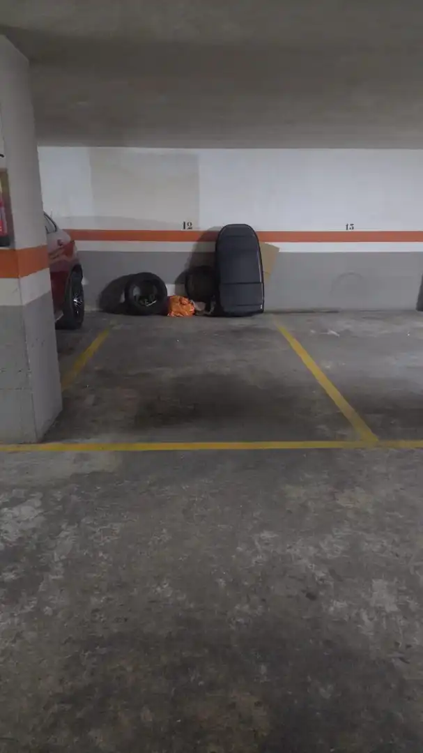 Parkplatz von Wohnung zum Verkauf in Valencia mit Klimaanlage