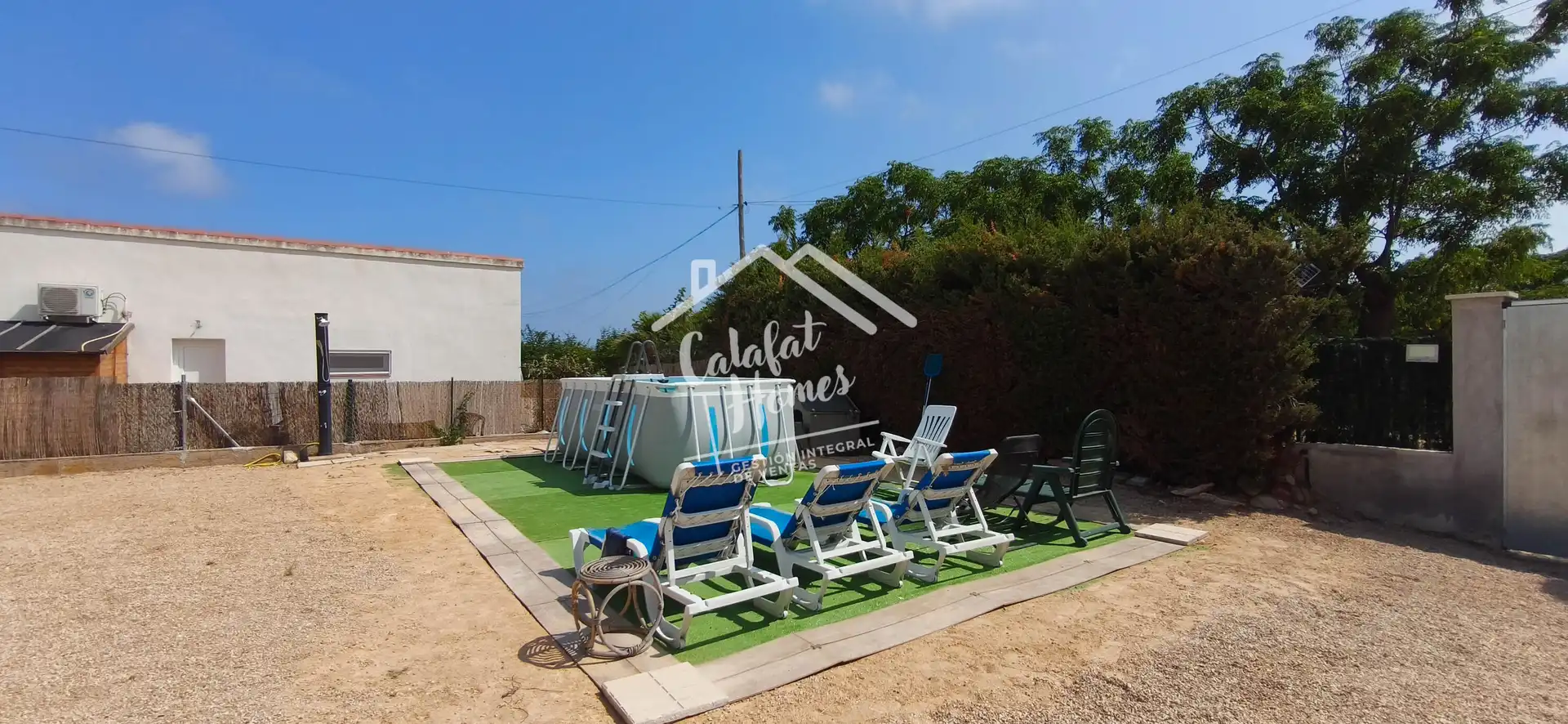 Vista exterior de Casa o xalet en venda en L'Ametlla de Mar  amb Aire condicionat, Calefacció i Jardí privat