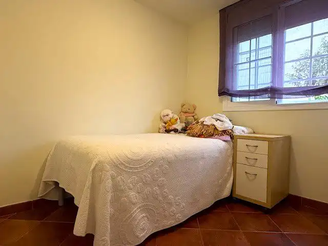 Habitación de Casa o chalet en venta en Sant Boi de Llobregat con Aire acondicionado, Calefacción y Jardín privado