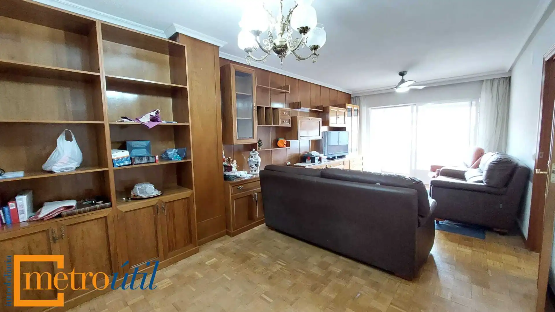 Sala de estar de Piso en venta en Salamanca con Calefacción, Parquet y Trastero