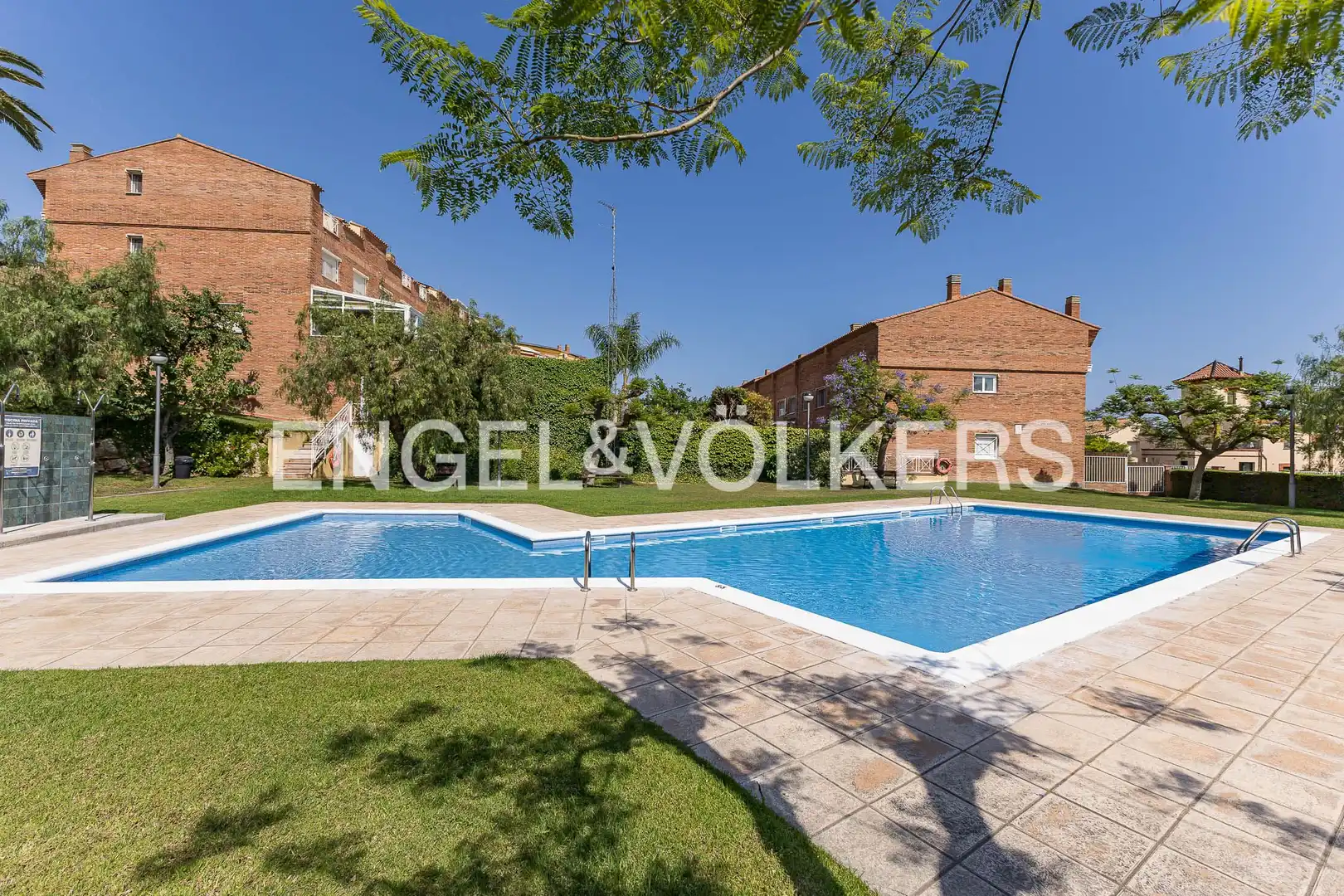 Piscina de Casa o xalet en venda en Tarragona amb Aire condicionat, Calefacció i Jardí privat