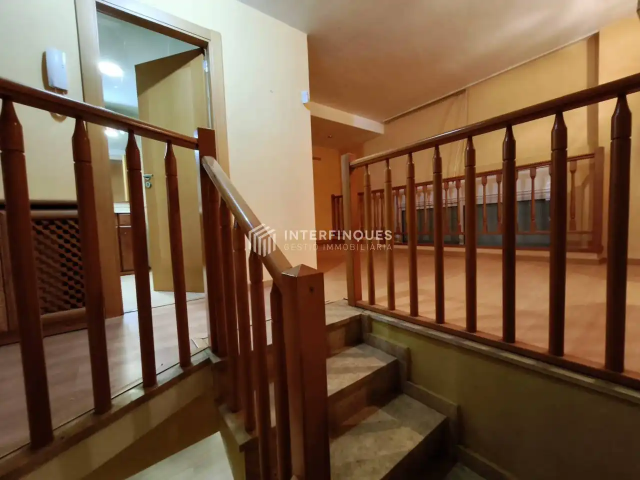 Dúplex en venta en Badalona con Calefacción, Parquet y Terraza