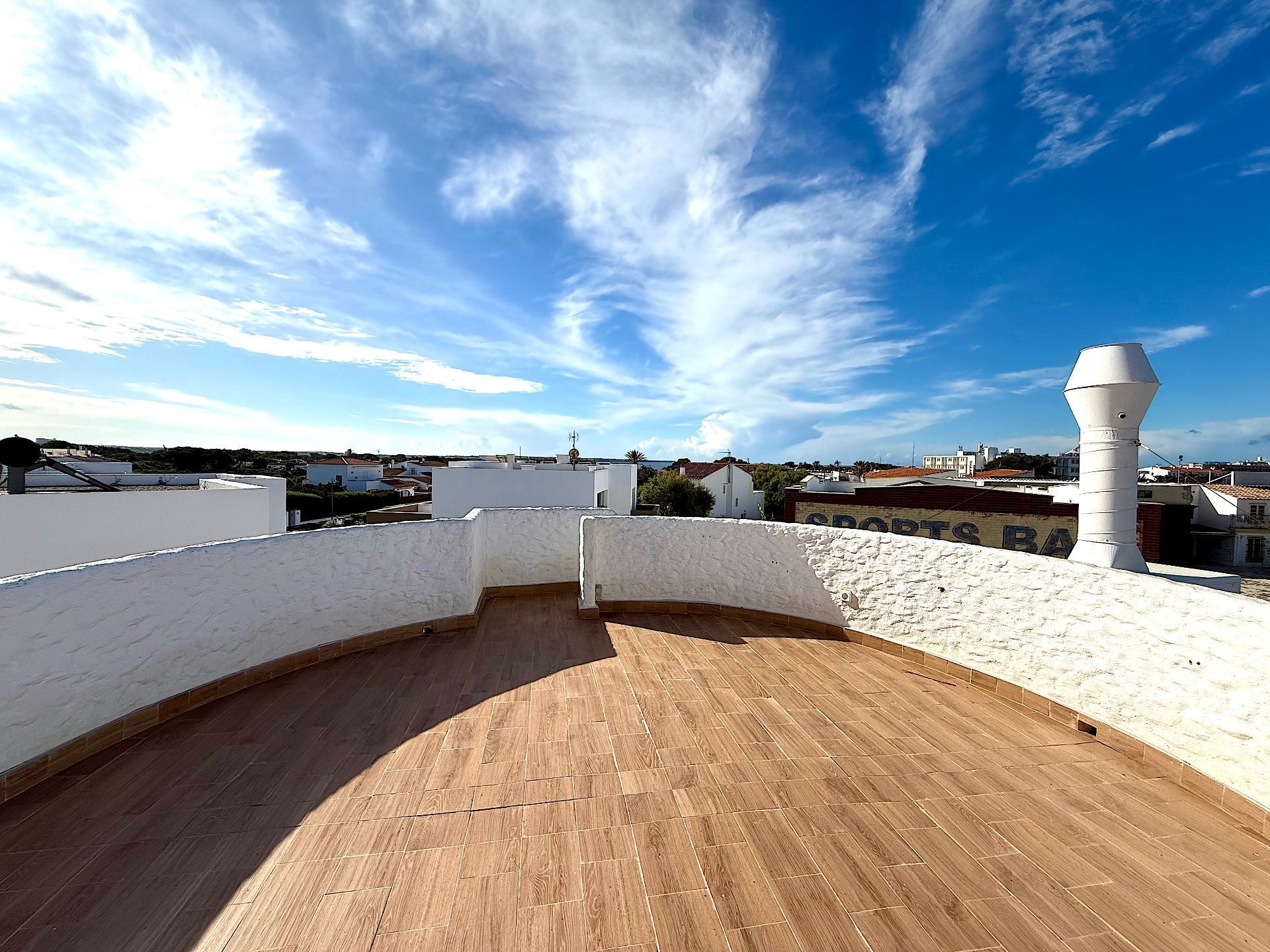 Terrassa de Local en venda en Ciutadella de Menorca amb Moblat