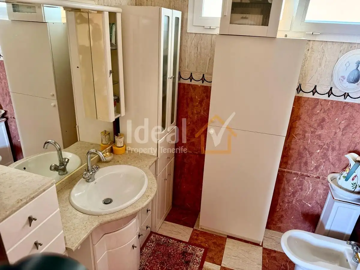 Detached house with pool for sale in Costa Adeje, imagen 24