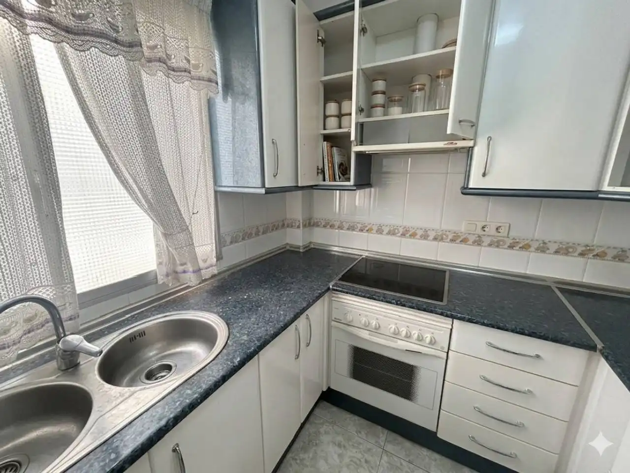 Küche von Wohnung zum Verkauf in Almería