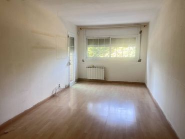 Appartamento con balcone in vendita a Calle Rafael Casanova 66