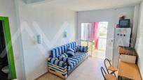 Sala d'estar de Loft en venda en Mijas amb Terrassa i Piscina comunitària