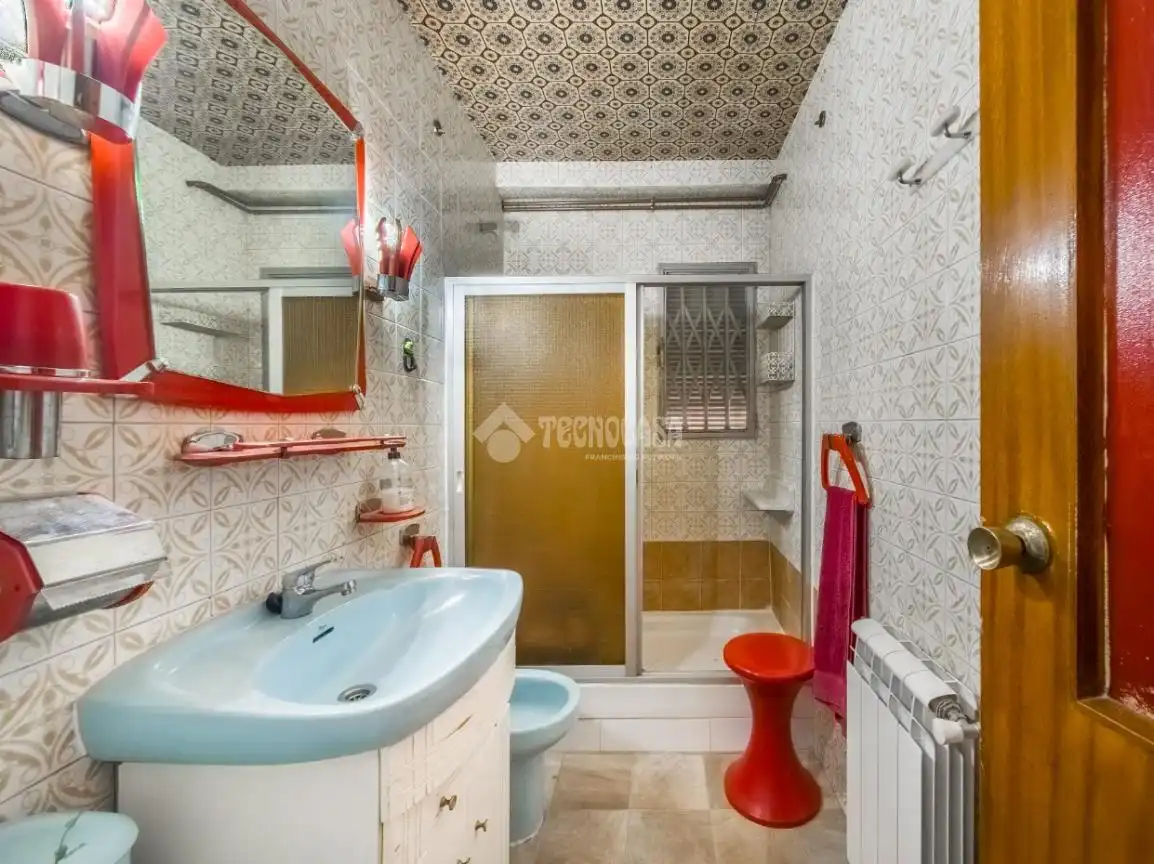 Baño de Piso en venta en Leganés con Aire acondicionado y Calefacción